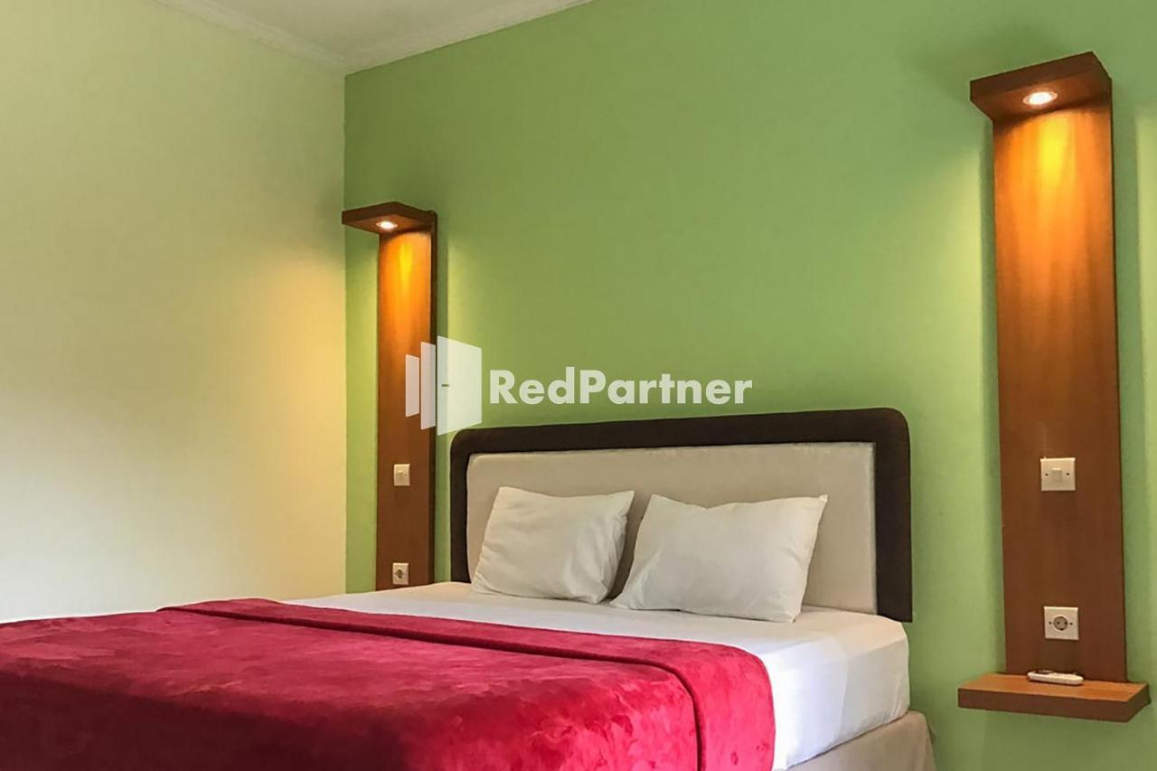 Pondok Mesari Redpartner Near Legian Beach Exterior foto